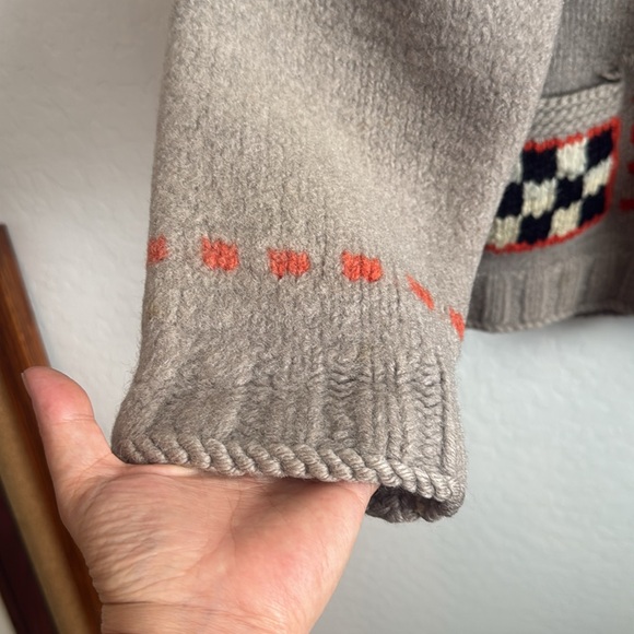 Vintage Handmade Trucker Cowichan Sweater Size Medium - Picture 12 of 17